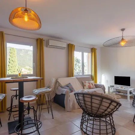 Les Restanques Du Vallon By Interhome Le Lavandou