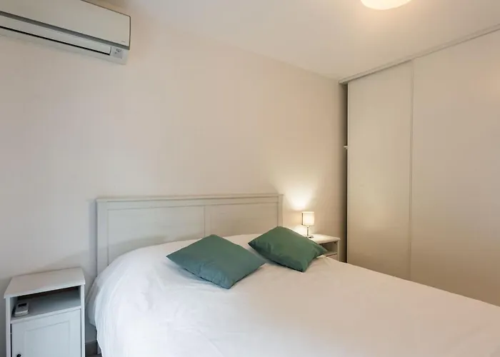 Les Restanques Du Vallon By Interhome Le Lavandou