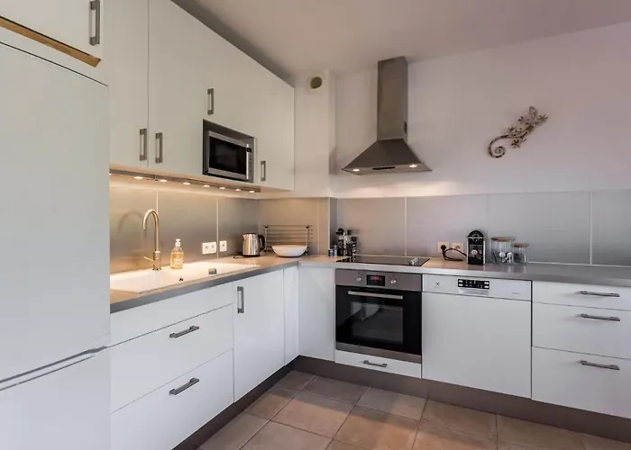 Casa de Férias Les Restanques Du Vallon By Interhome Le Lavandou